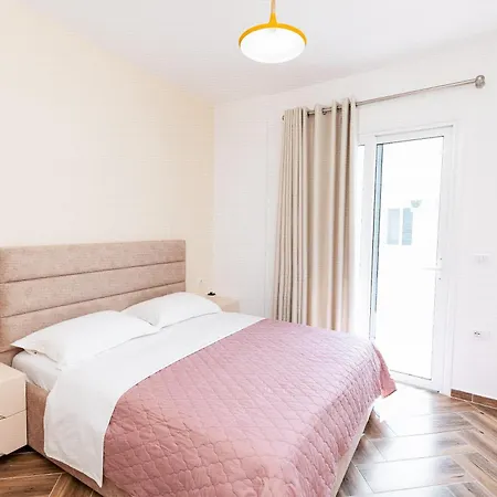 Apartment Captain's